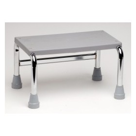 Single-step ladder in chromed steel for medical tables