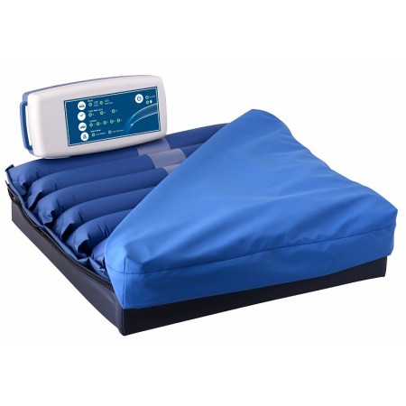 Anti-decubitus kussen voor rolstoelen met verwisselbare elementen met anteamed compressor