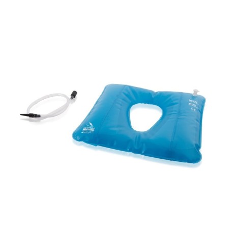 Water pillow with hole