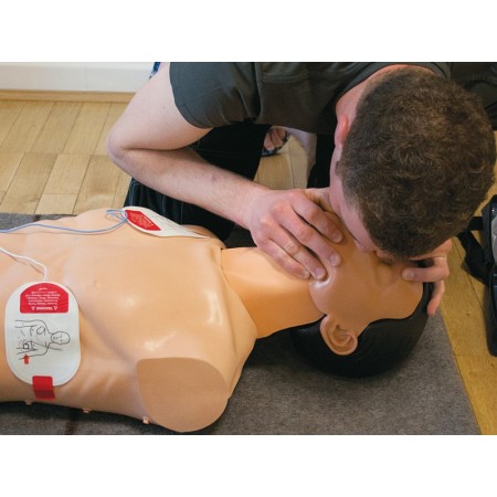 Mannequin réaliste bls-d ambu uniman+