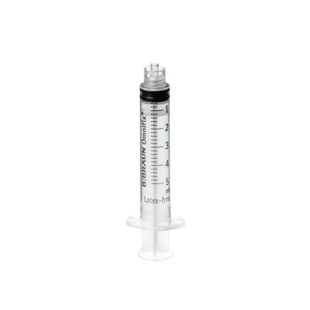Seringa b.braun omnifix 5 ml com encaixe luer lock - 100 unidades.