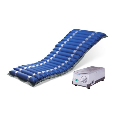 Anteamed anti-decubitus kit with mattress with interchangeable elements and compressor with adjustment