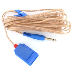 Jednorázový a kovový elektrochirurgický kabel