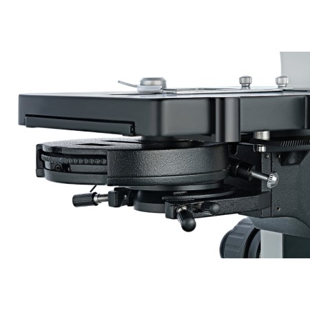 Microscopio trinoculare levenhuk med 45t