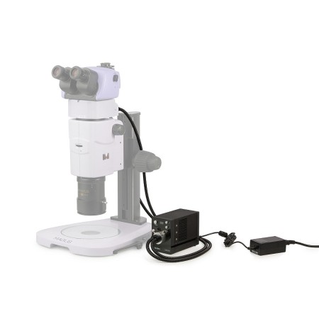 Luce episcopica a led magus cei a18 con alimentatore e inserto per obiettivo