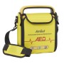 I3 polavtomatski zunanji defibrilator